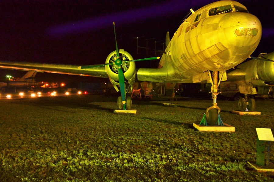Europejska Noc Muzeów w Muzeum Sił Powietrznych w Dęblinie (3) - iluminacja